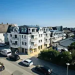 Ebbe Flut, Whg 10 Vesterland