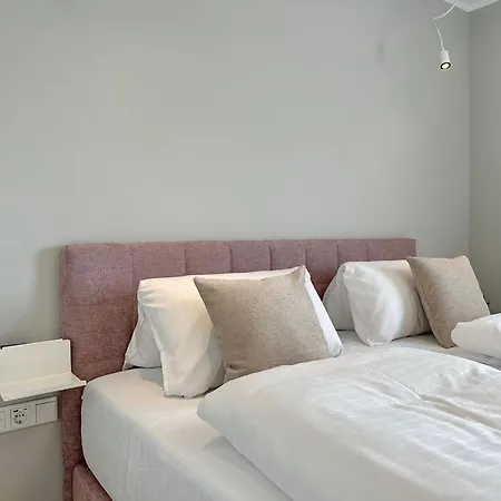 Ebbe Flut, Whg 10 Lägenhet *